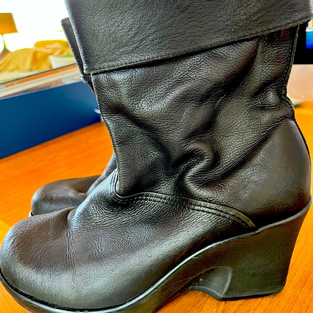 Dansko Women’s Leather Boots Size 39